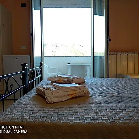 Bed and breakfast Bassu 3*